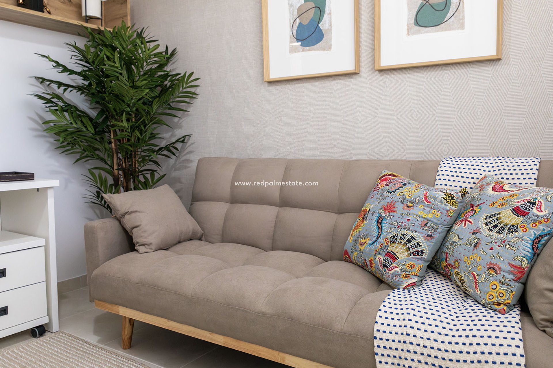 Nybygg - Rekkehus -
Busot