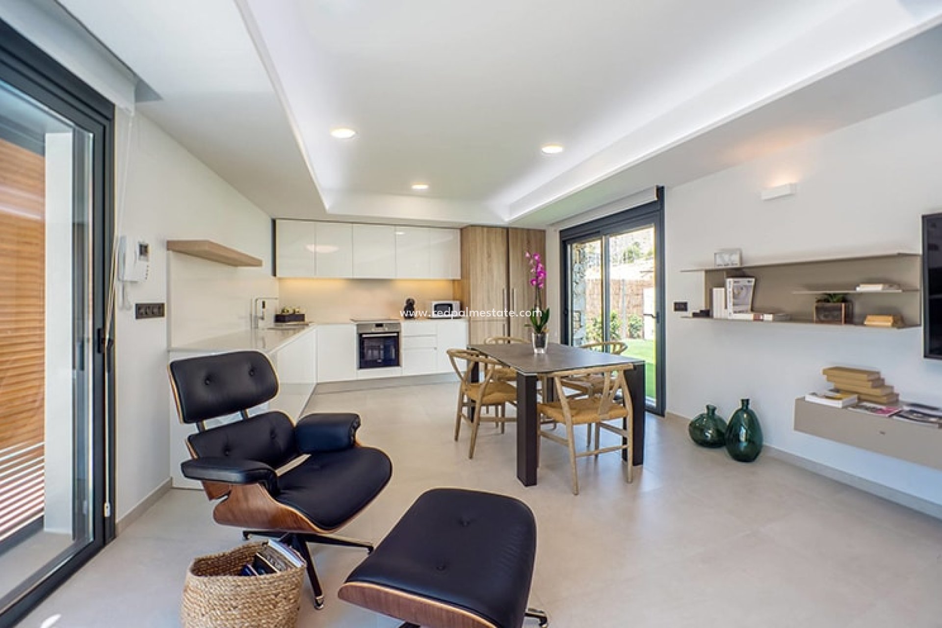 Nybygg - Villa -
Benidorm - Alicante