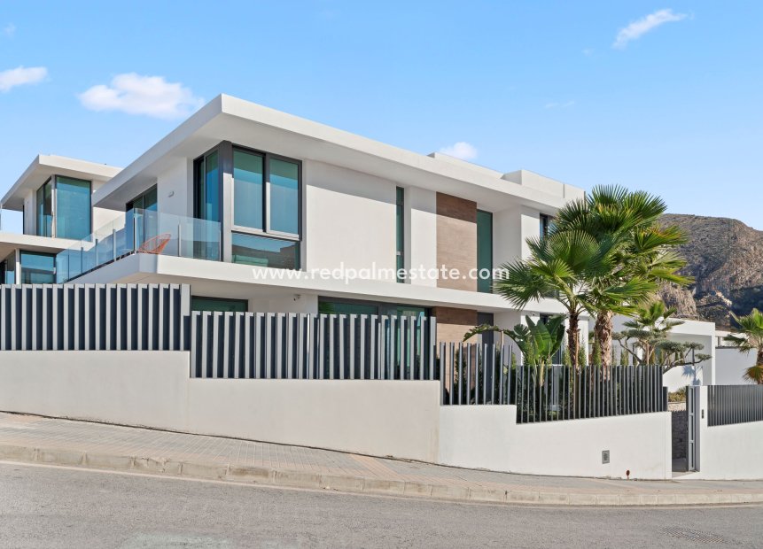 Nybygg - Villa -
Benidorm