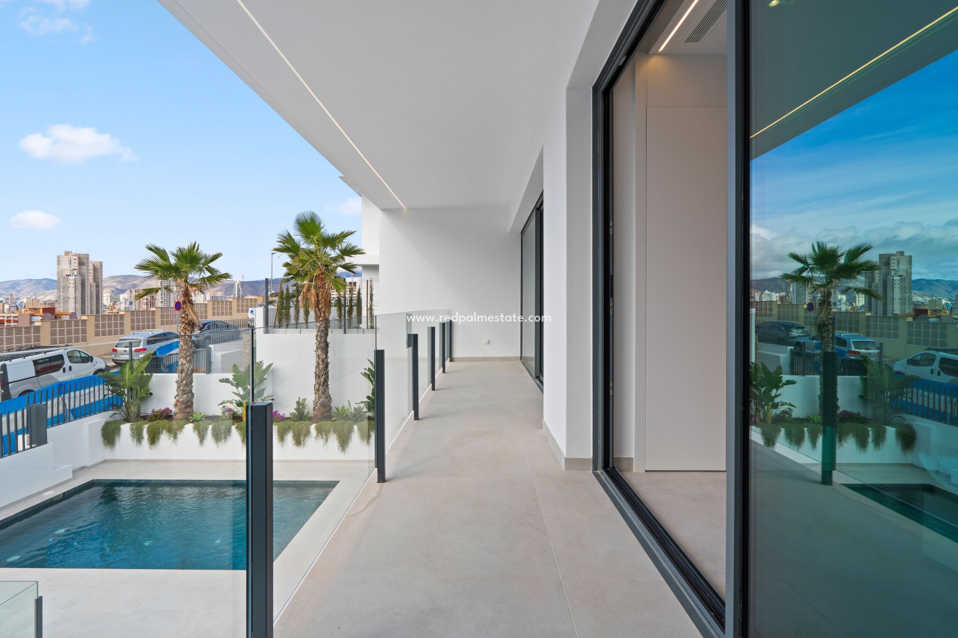 Nybygg - Villa -
Benidorm