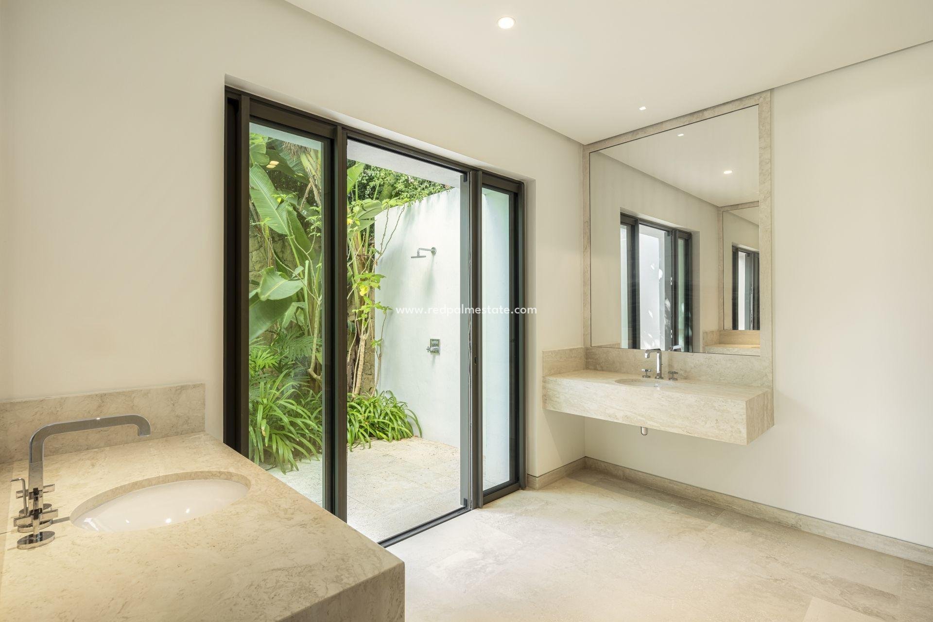 Nybygg - Villa -
Casares - Pedregales