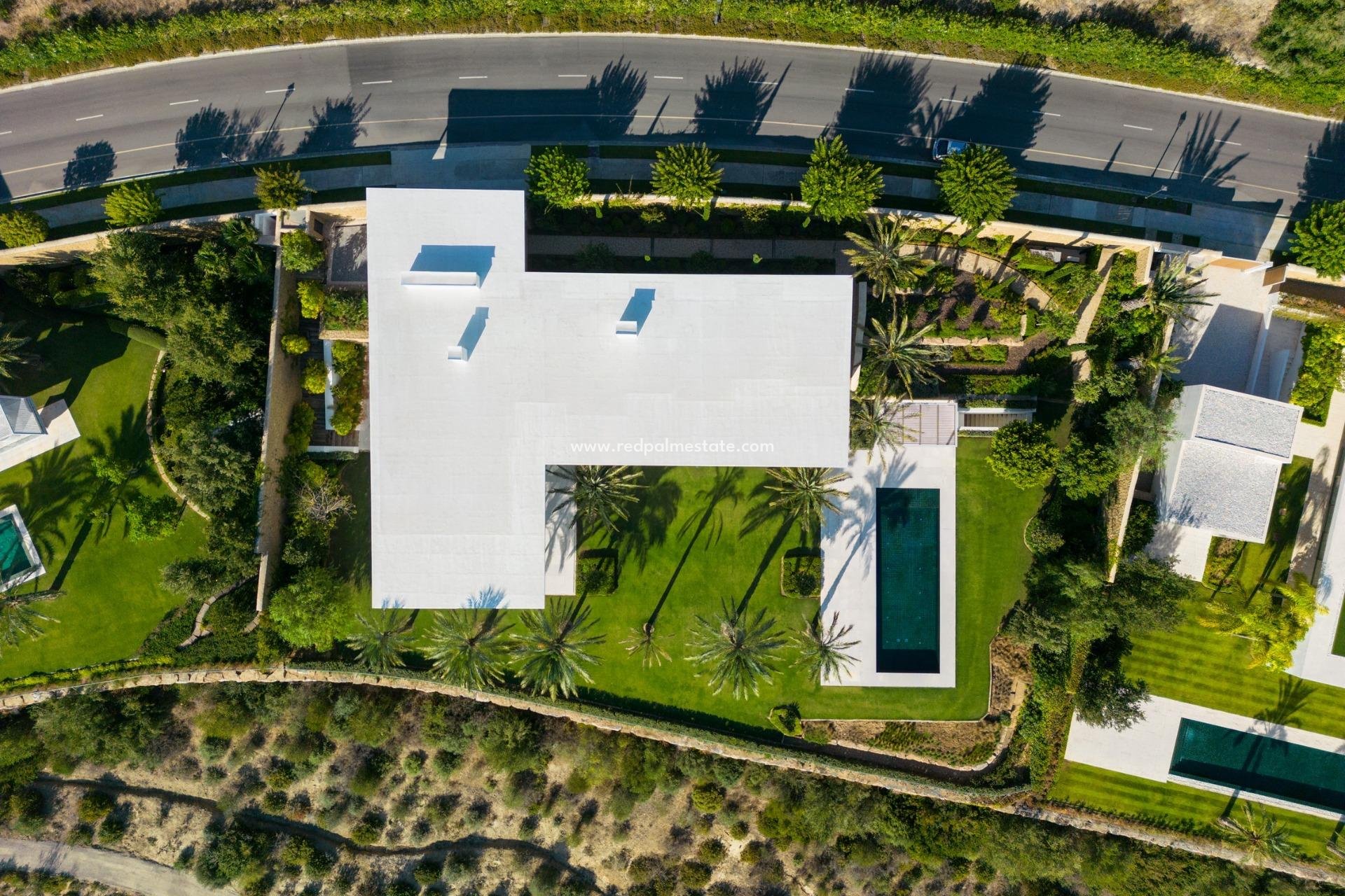 Nybygg - Villa -
Casares - Pedregales