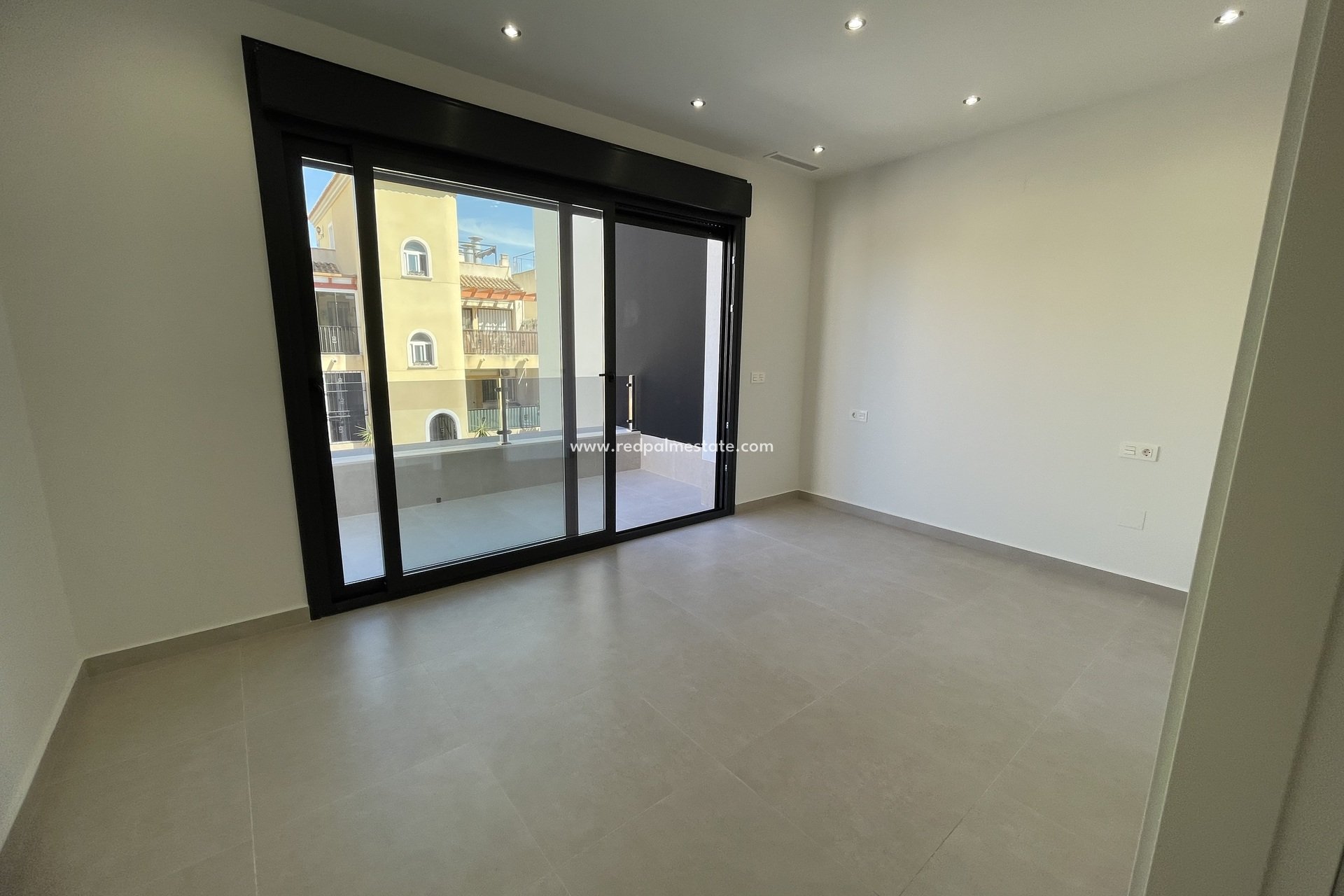 Nybygg - Villa -
Daya Vieja - Heredades