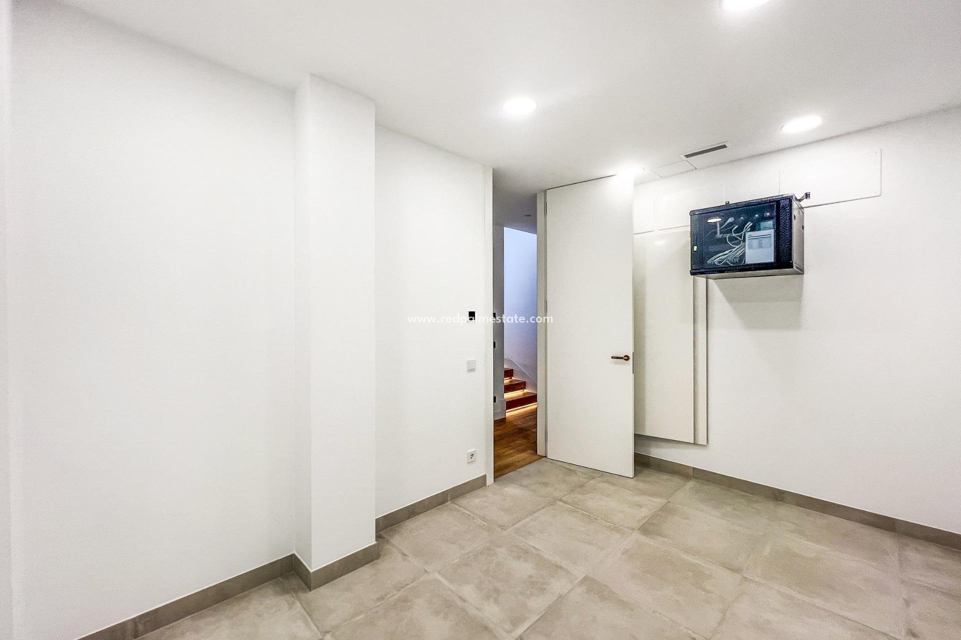 Nybygg - Villa -
Marbella - Lomas De Marbella Club