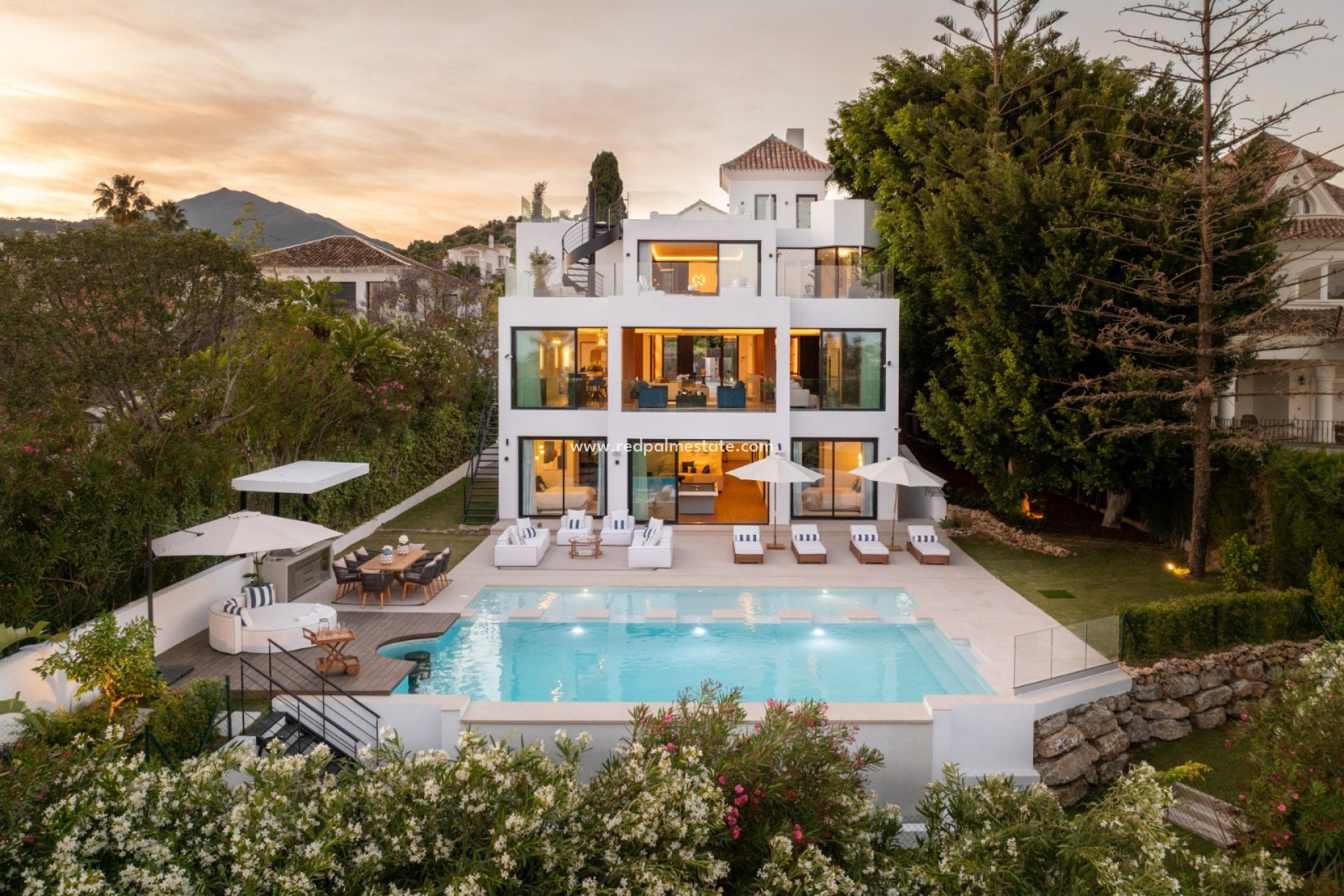 Nybygg - Villa -
Marbella