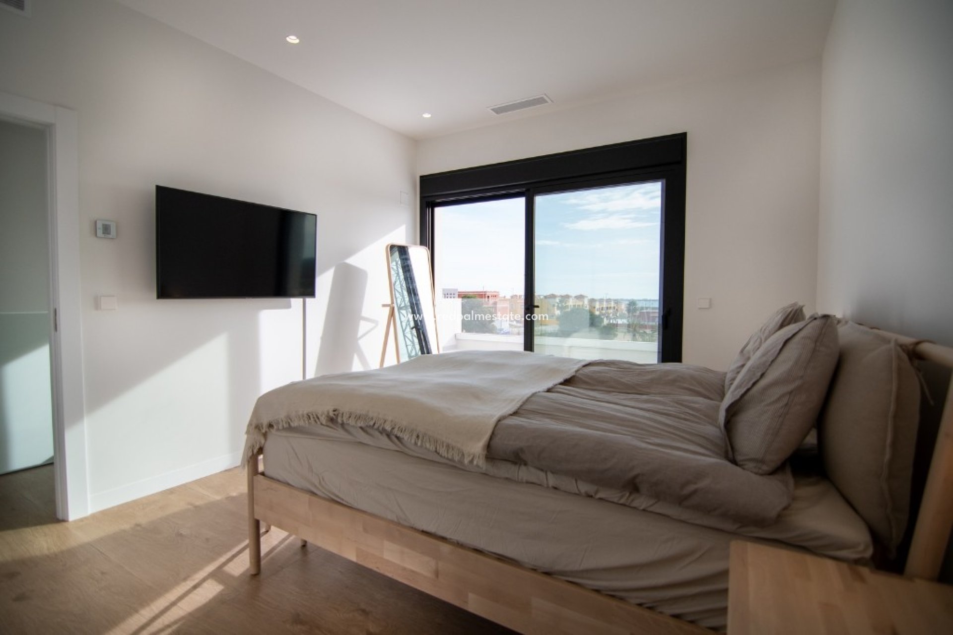 Nybygg - Villa -
Montesinos - La Herada