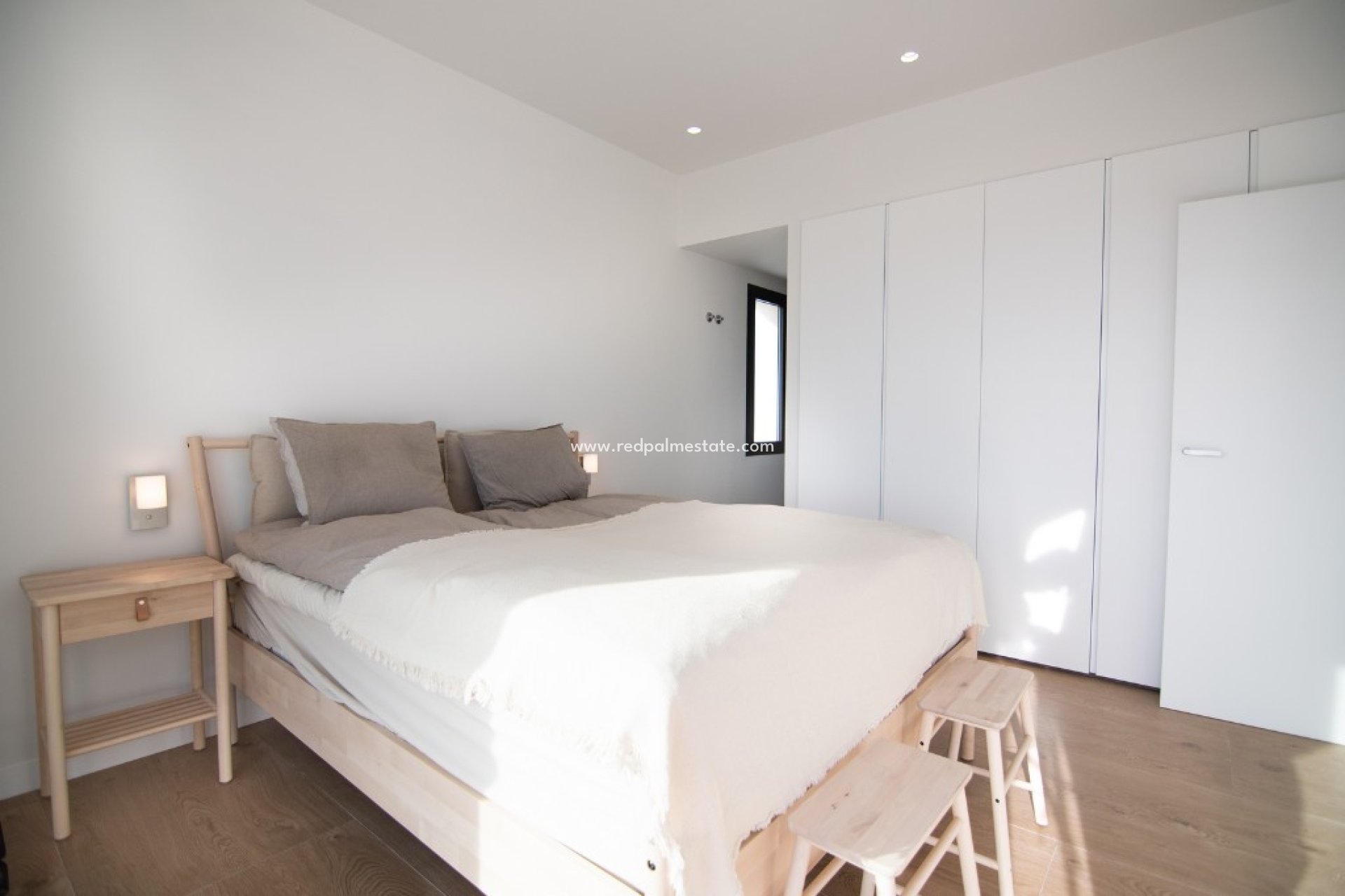 Nybygg - Villa -
Montesinos - La Herada