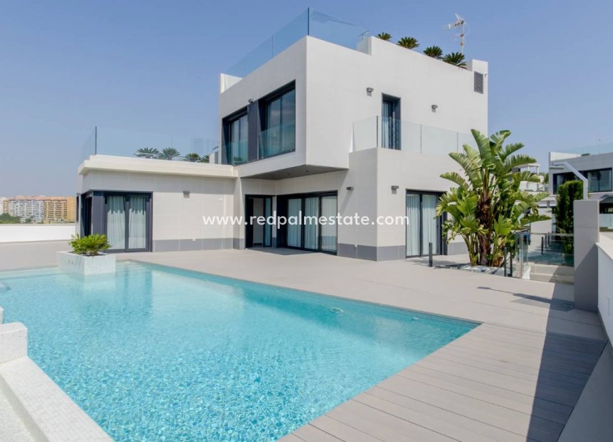 Nybygg - Villa -
Orihuela Costa - Dehesa de campoamor