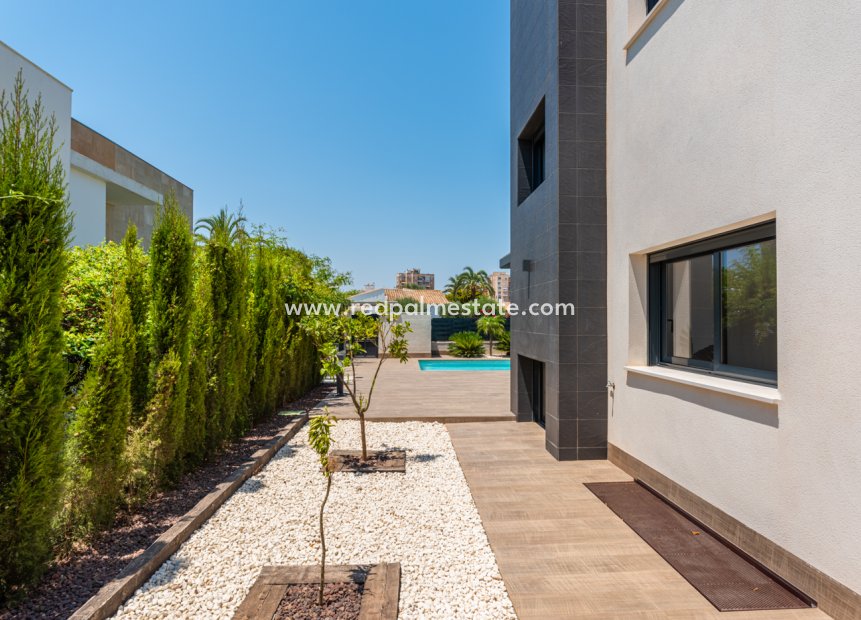 Nybygg - Villa -
Playa Paraiso