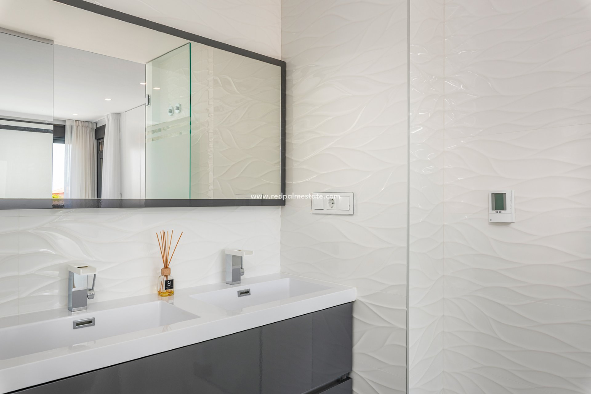 Nybygg - Villa -
Playa Paraiso