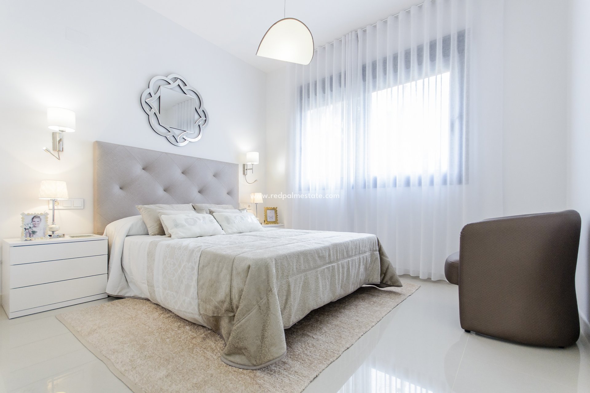 Nybygg - Villa -
San Miguel de Salinas