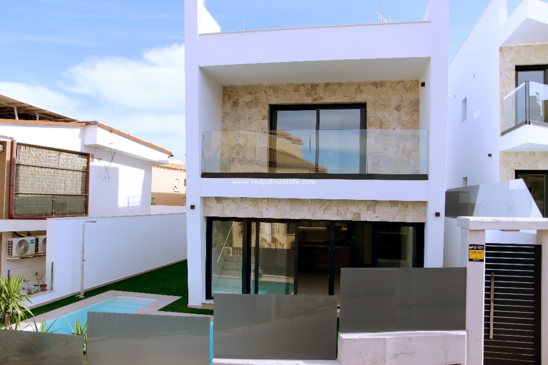 Nybygg - Villa -
Torrevieja