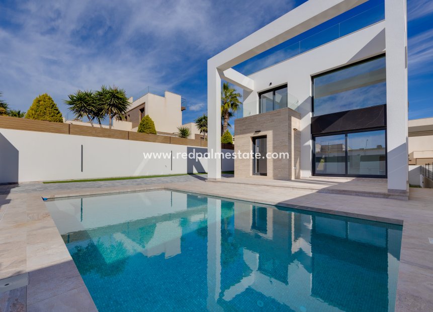 Nybygg - Villa -
Torrevieja