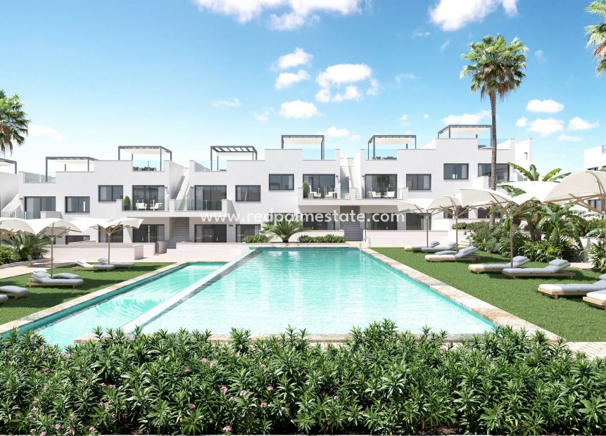 Nybyggnation - Bungalow -
Torrevieja