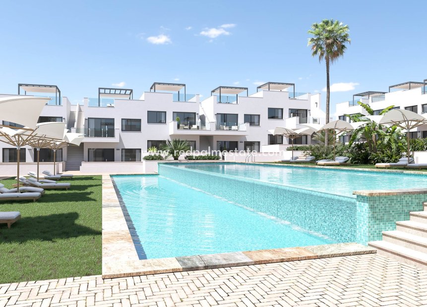 Nybyggnation - Bungalow -
Torrevieja