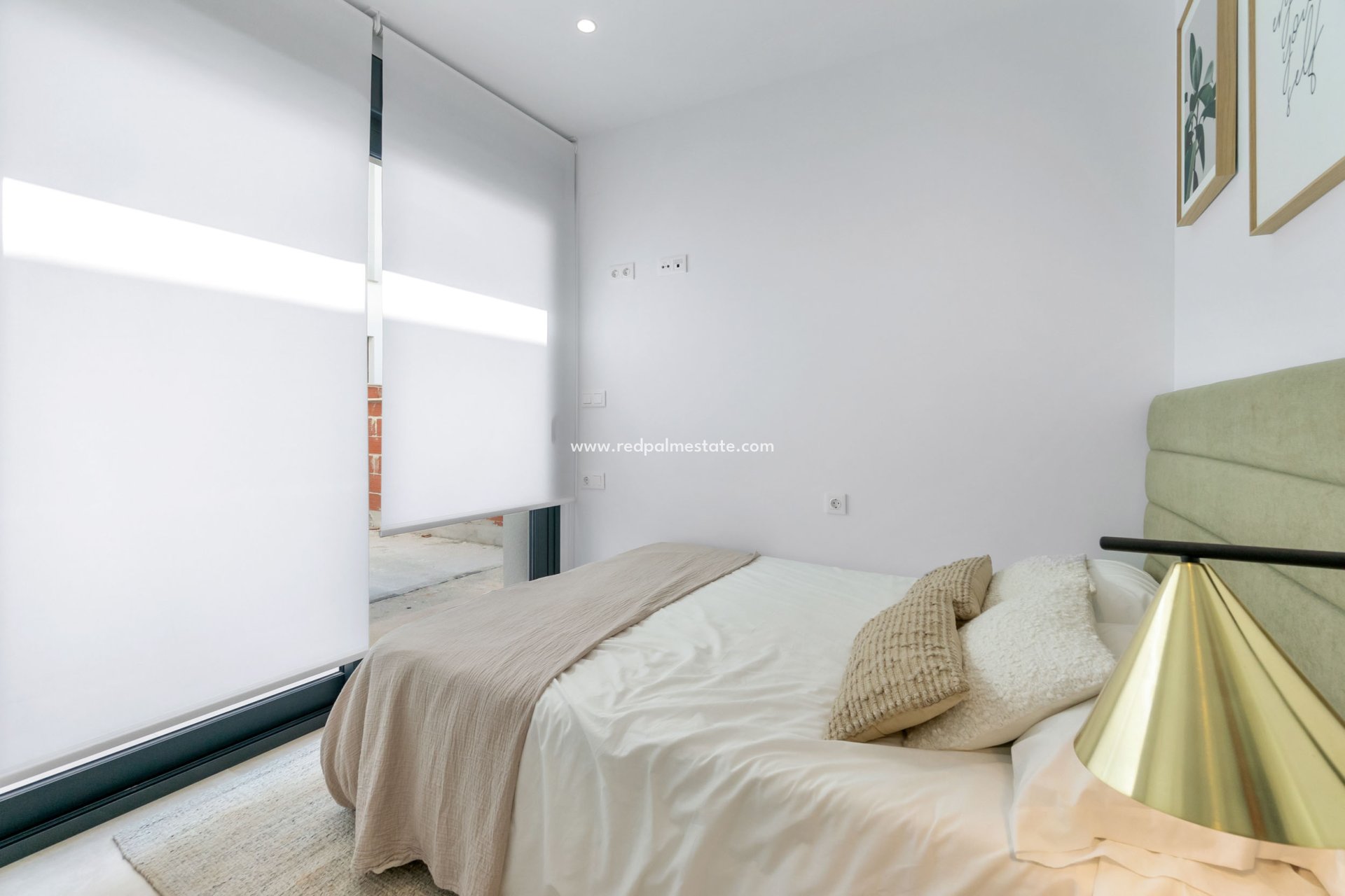 Nybyggnation - Bungalow -
Torrevieja