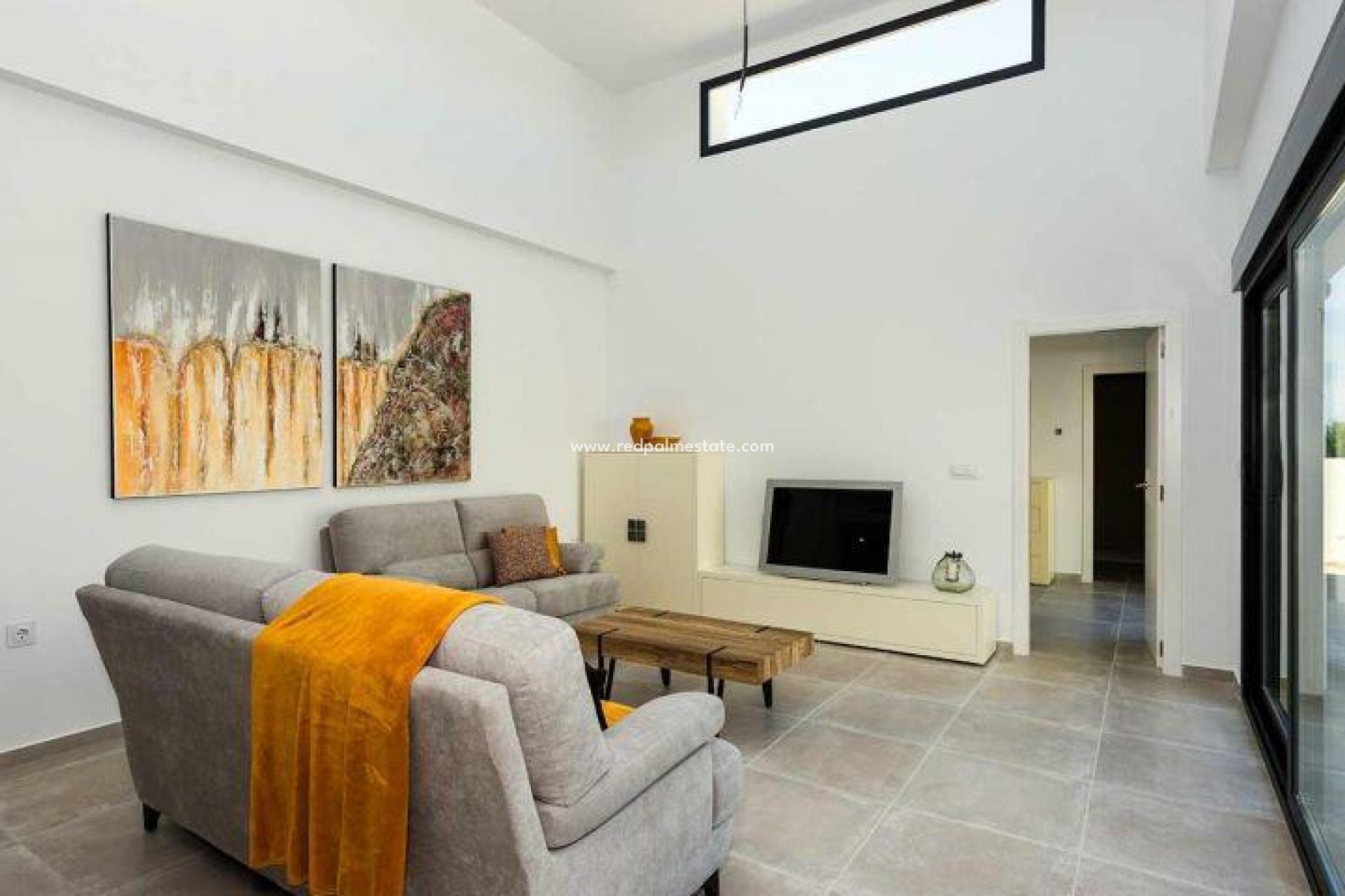 Nybyggnation - Fyrfamiljshus -
Daya Nueva