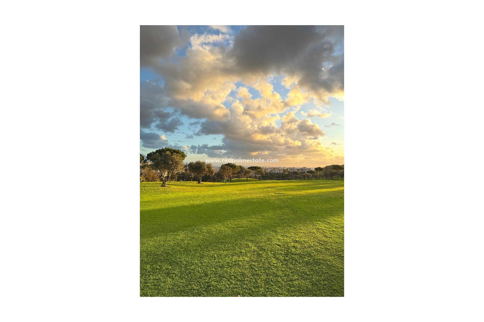 Nybyggnation - Lägenhet -
Las Lagunas de Mijas
