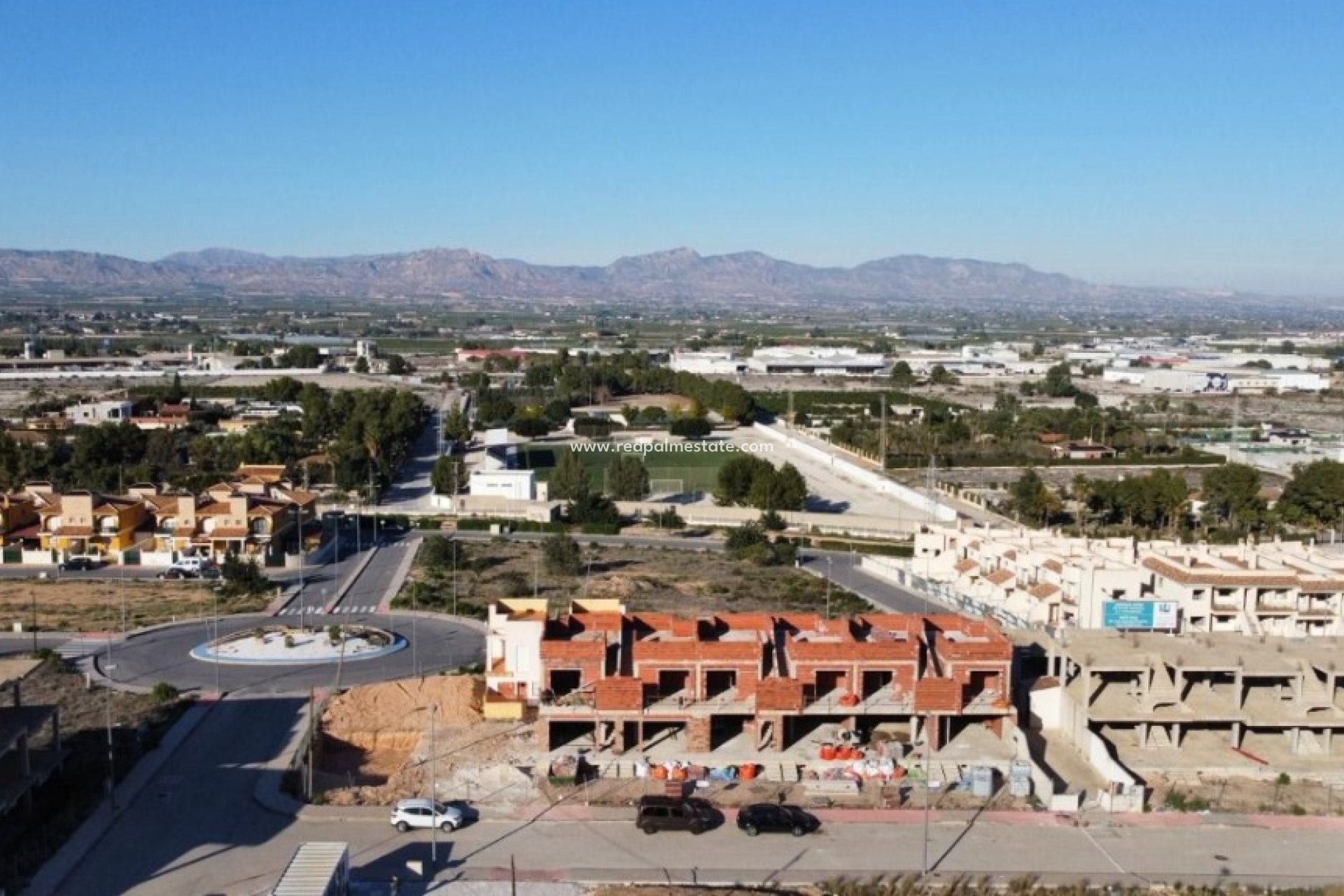 Nybyggnation - Radhus -
Cox