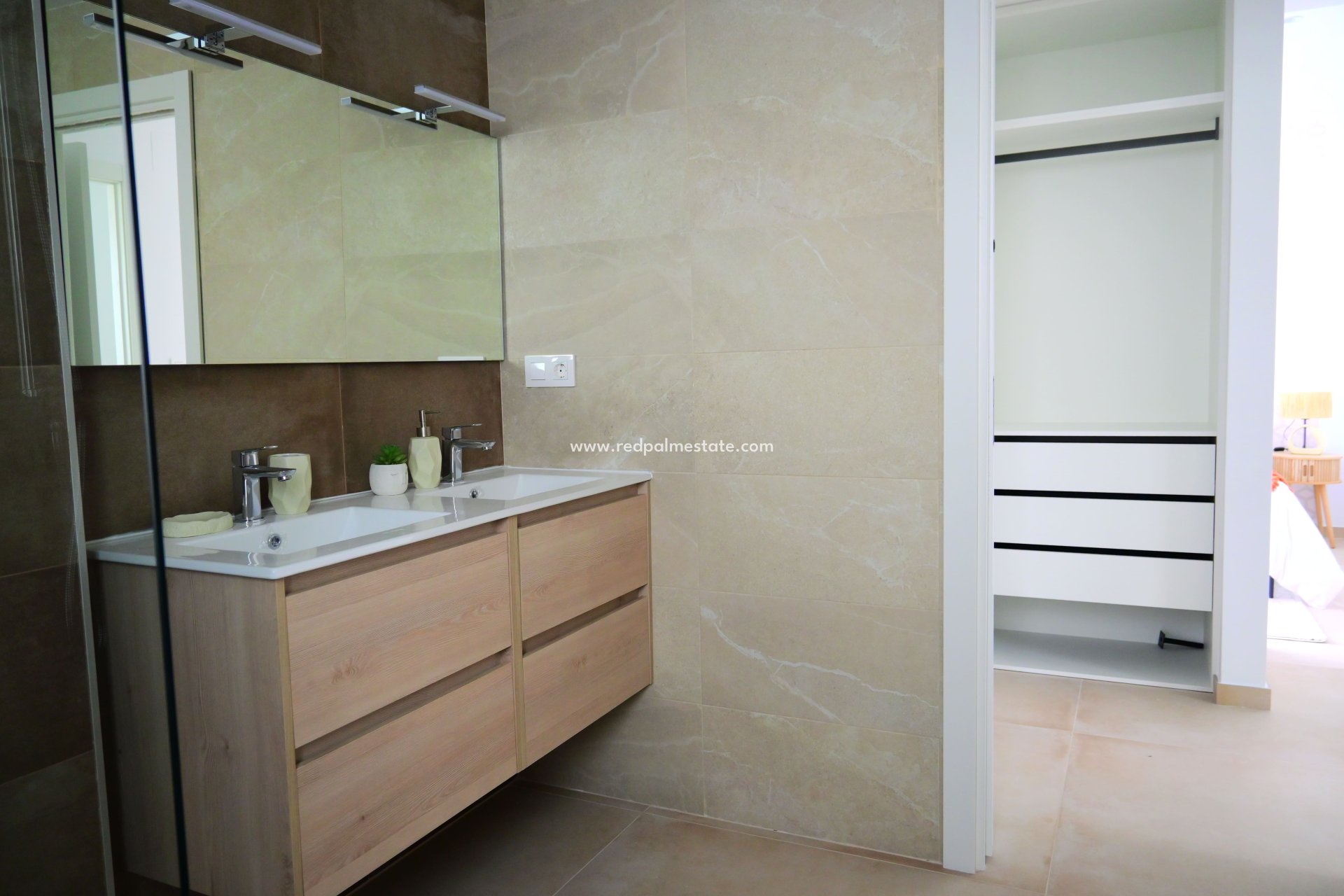 Nybyggnation - Radhus -
Dolores