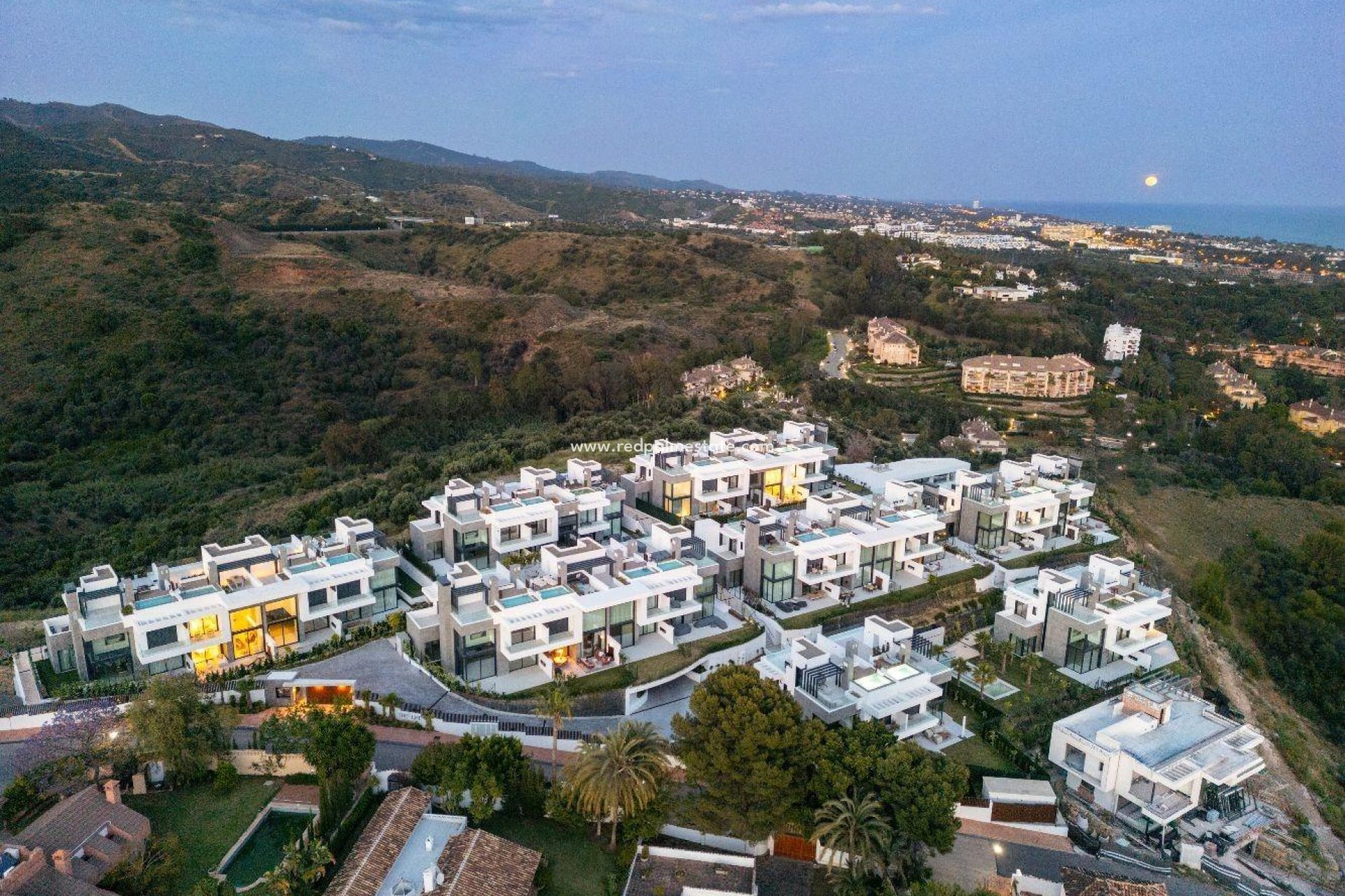Nybyggnation - Radhus -
Marbella - Rio Real Golf
