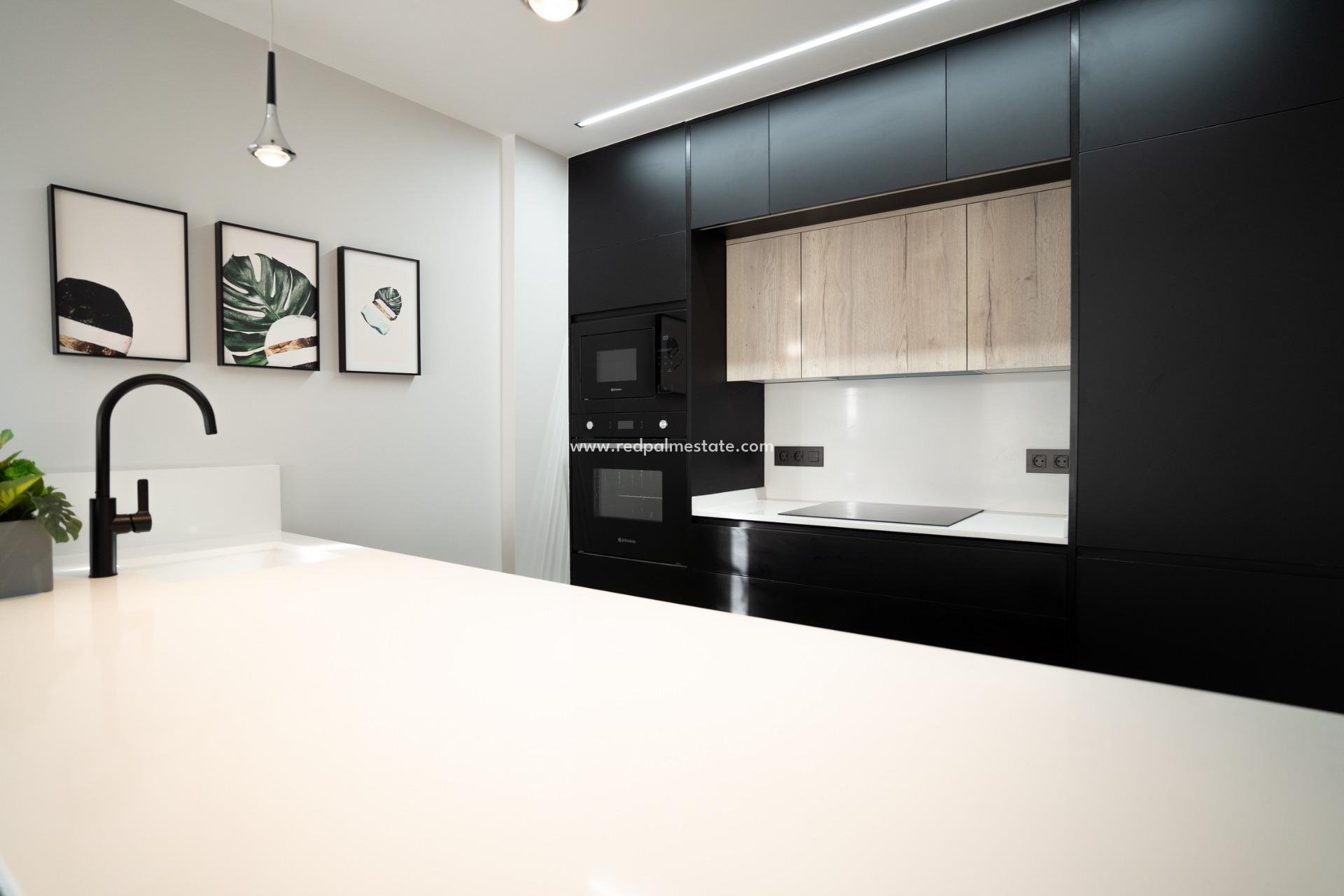 Nybyggnation - Radhus -
Orihuela Costa - Entre golf