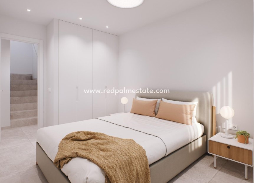 Nybyggnation - Radhus -
Pilar de la Horadada - Zona Pueblo