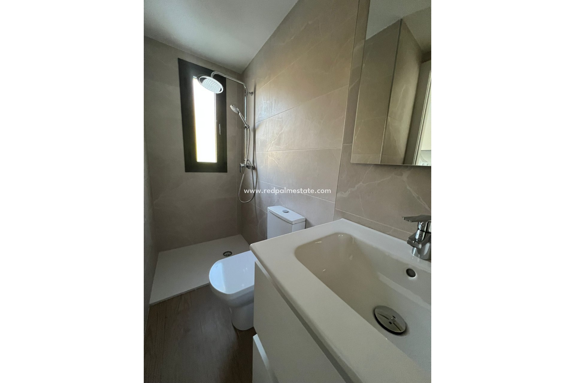 Nybyggnation - Radhus -
Portmán