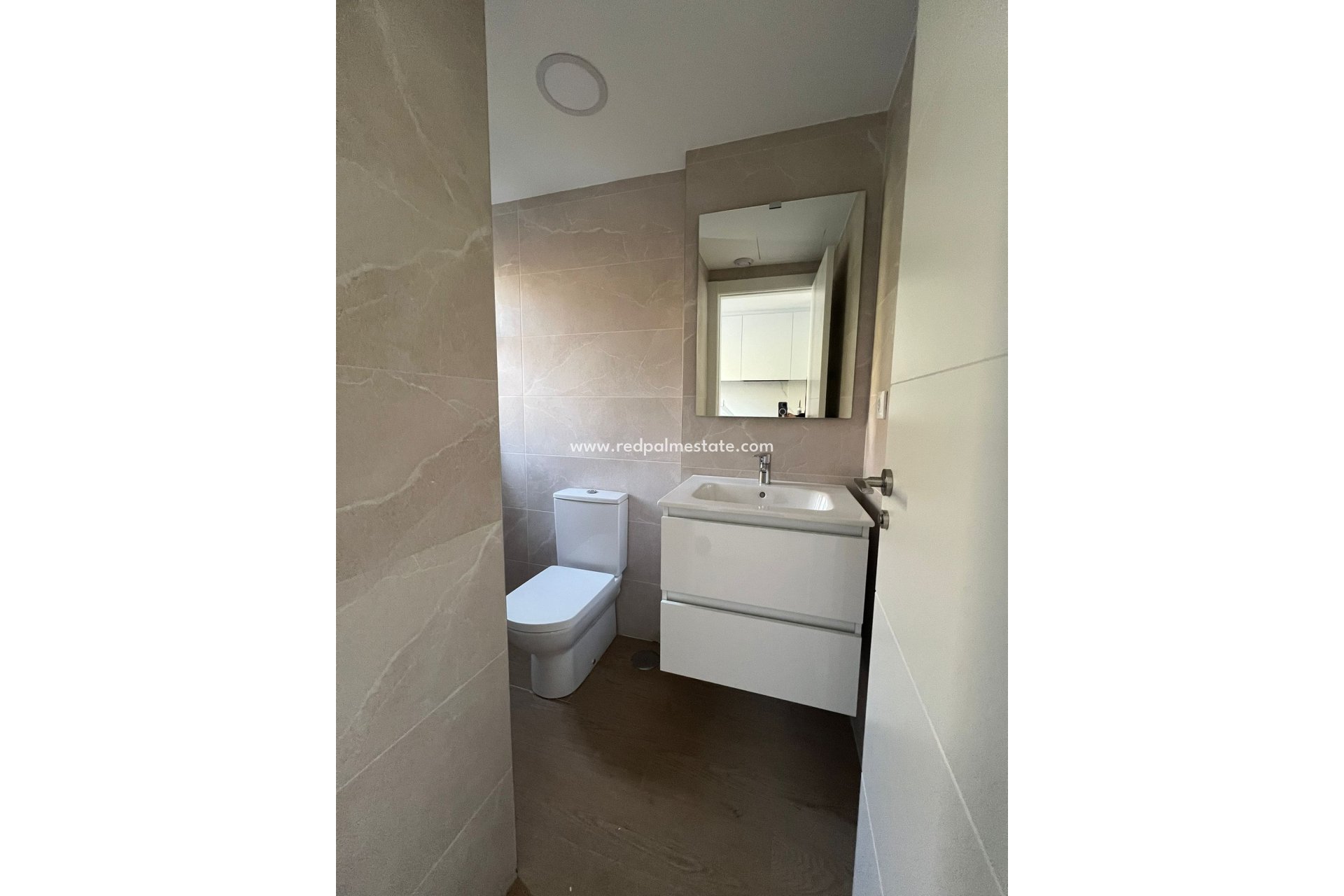 Nybyggnation - Radhus -
Portmán