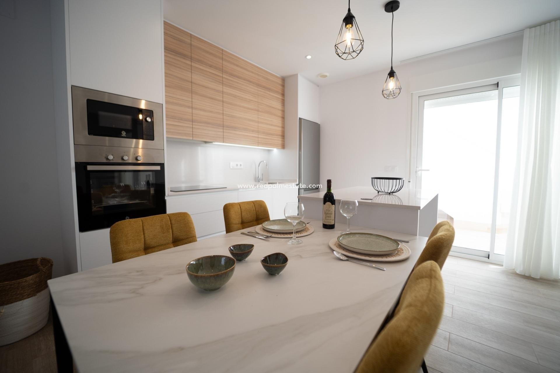 Nybyggnation - Radhus -
San Javier - Parque del doce