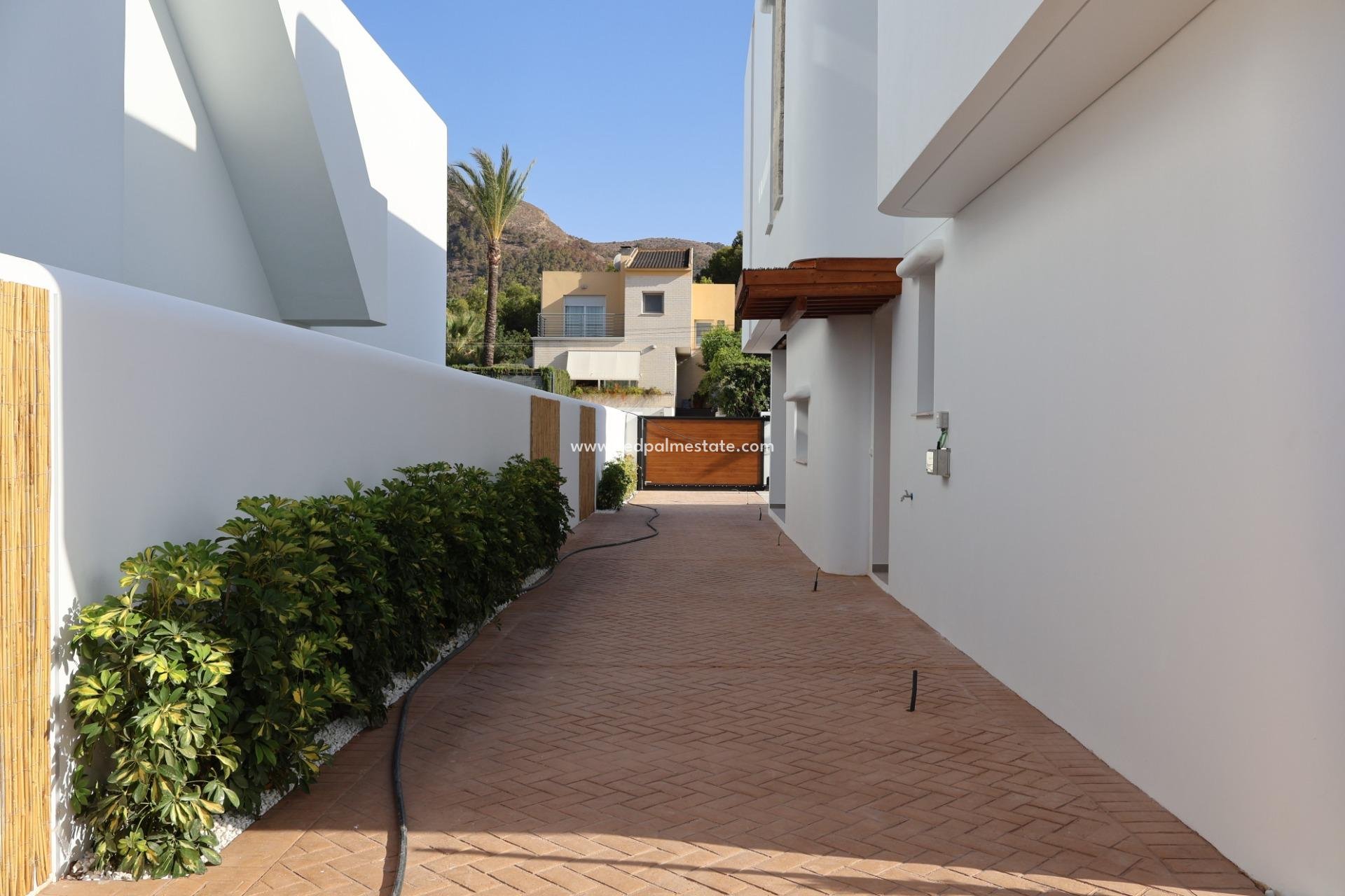 Nybyggnation - Villa -
Alfas del Pi - El Albir
