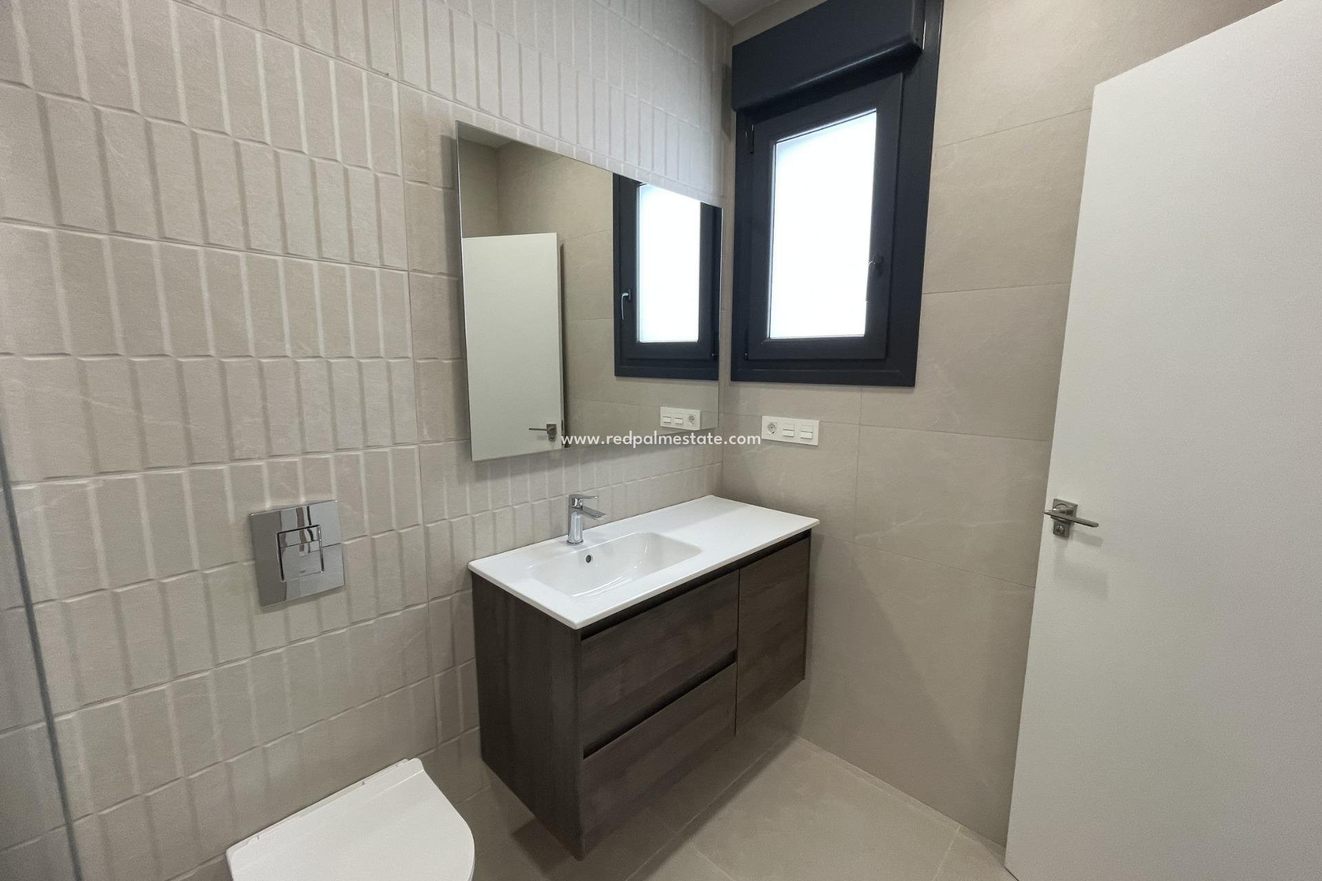 Nybyggnation - Villa -
Almoradí - Heredades