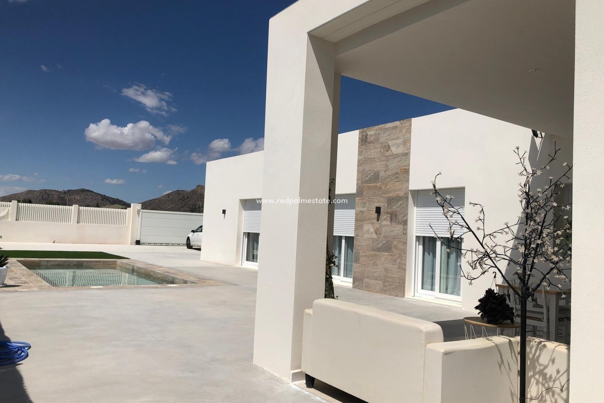 Nybyggnation - Villa -
Aspe - urbanizaciones