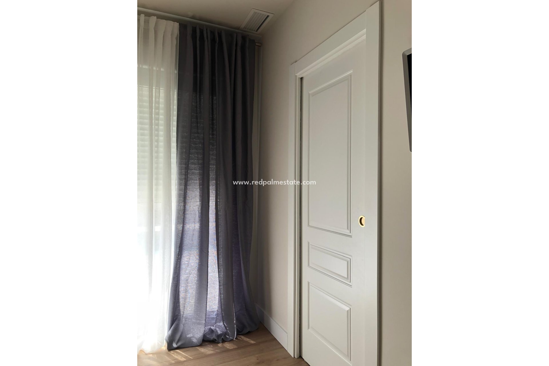 Nybyggnation - Villa -
Aspe - urbanizaciones