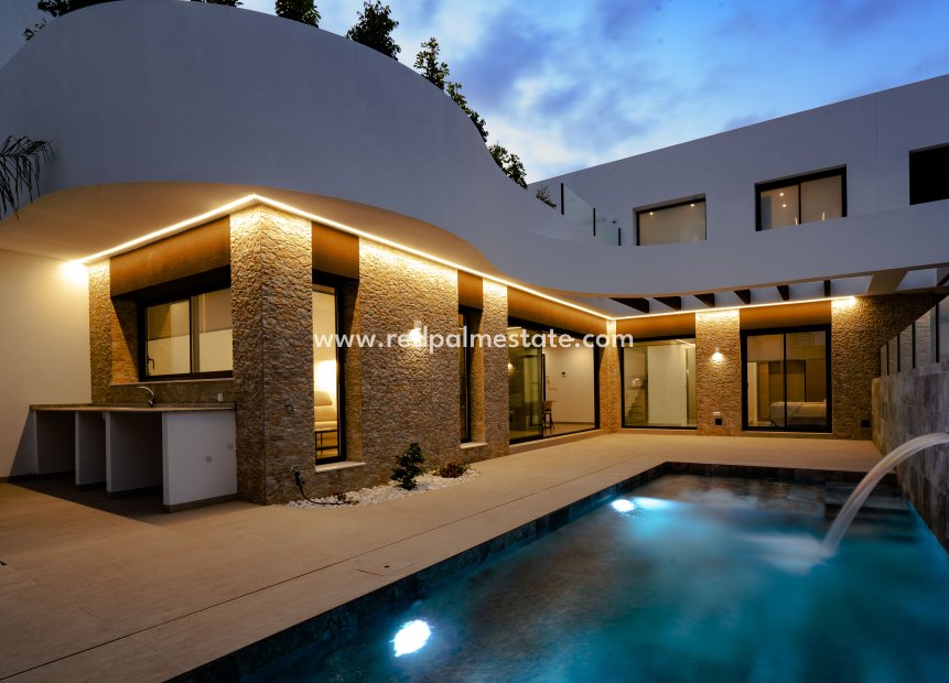 Nybyggnation - Villa -
Daya Vieja - Heredades