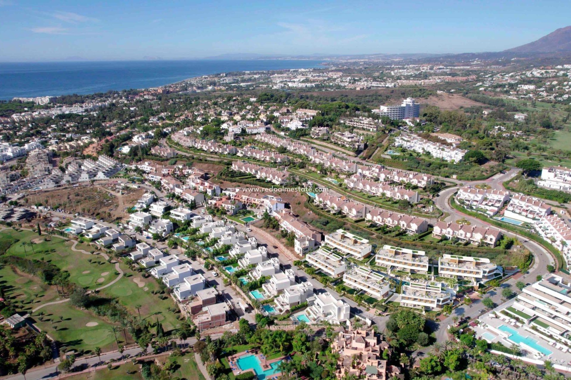 Nybyggnation - Villa -
Estepona - El Paraiso Golf