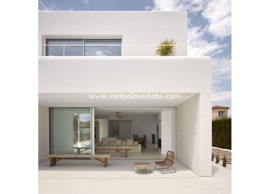 Nybyggnation - Villa -
Estepona - Valle Romano