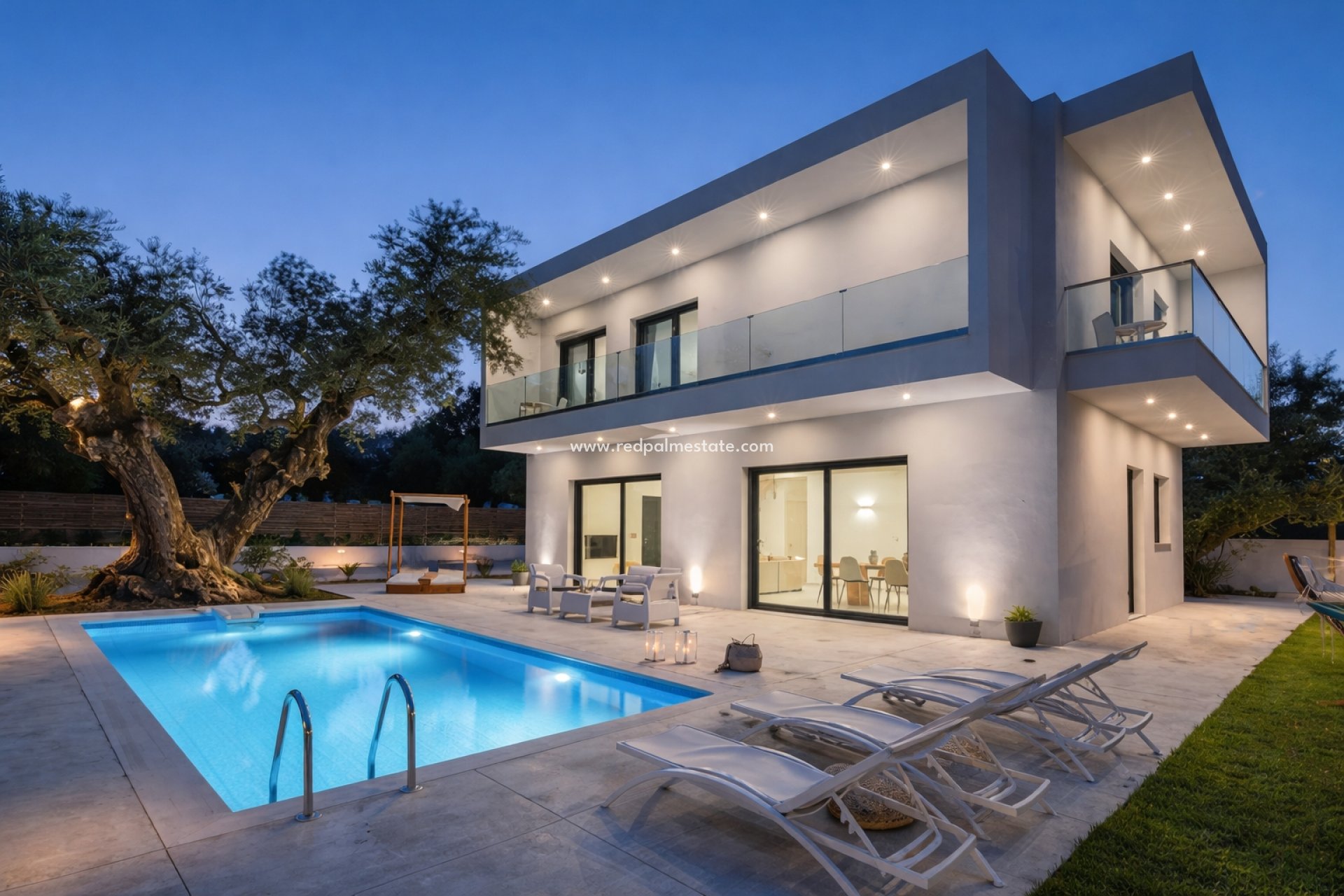 Nybyggnation - Villa -
Estepona