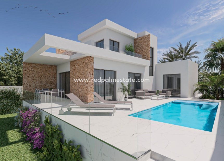 Nybyggnation - Villa -
La Marina