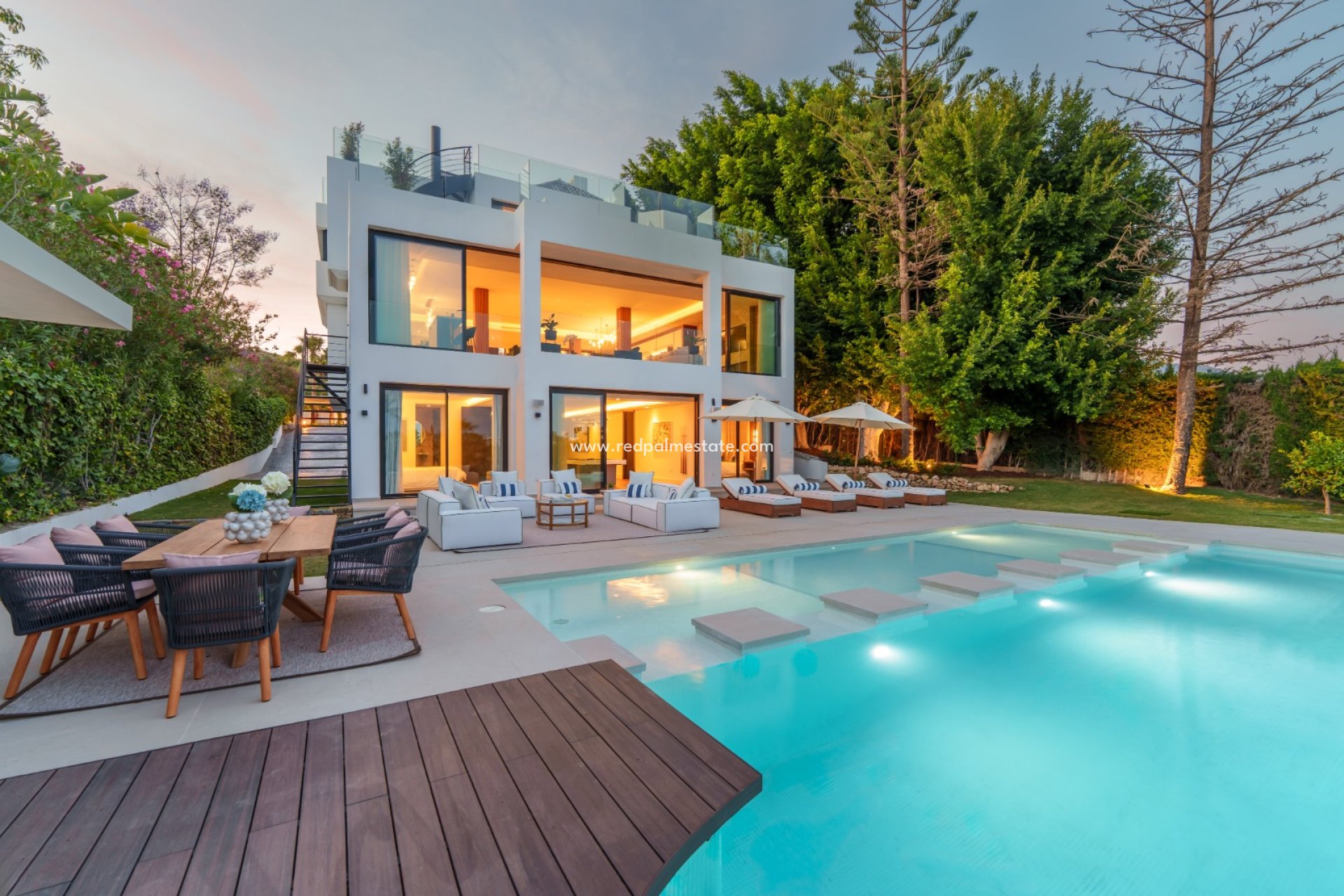 Nybyggnation - Villa -
Marbella
