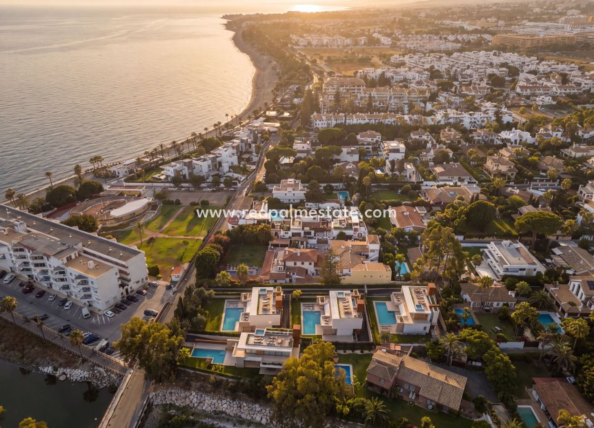 Nybyggnation - Villa -
Marbella