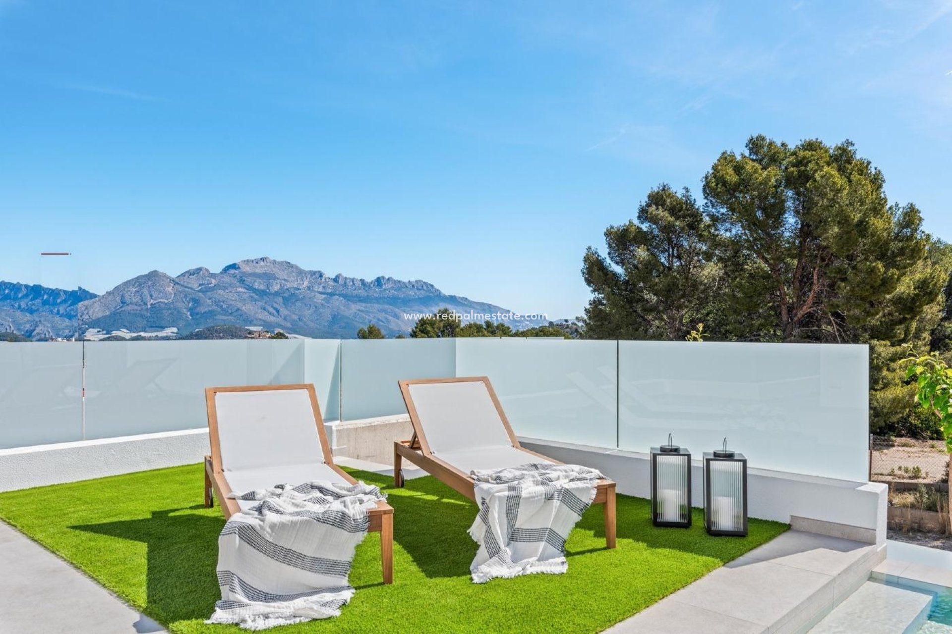 Nybyggnation - Villa -
Polop - Urbanizaciones