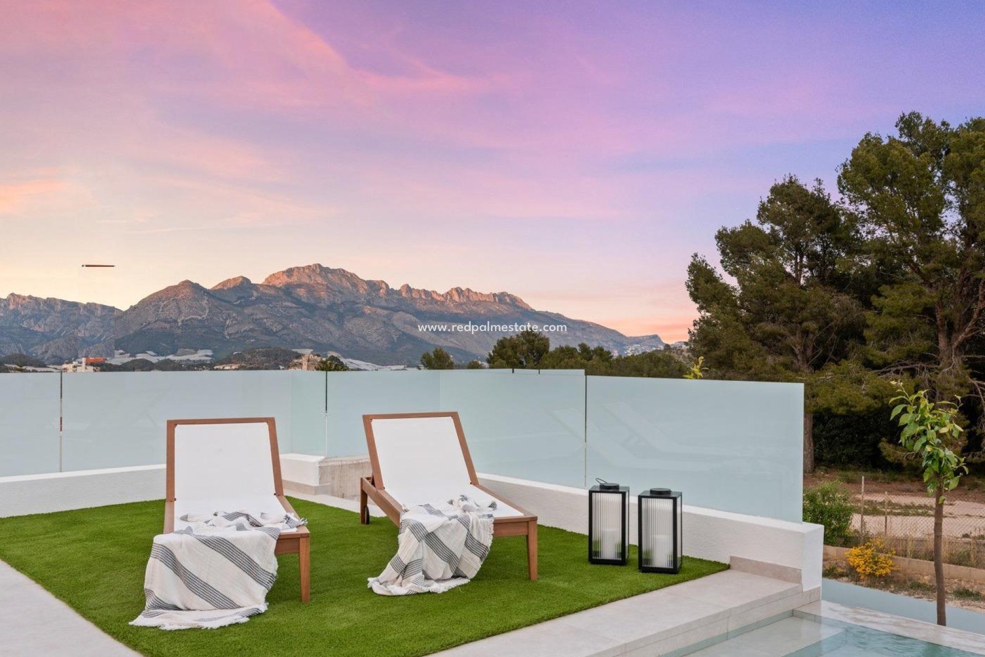 Nybyggnation - Villa -
Polop - Urbanizaciones