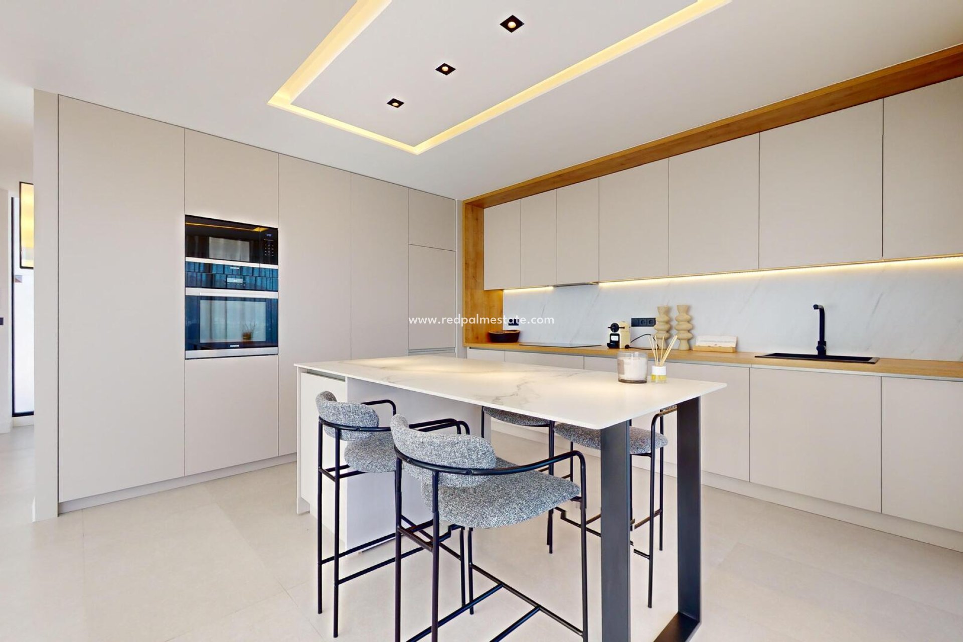 Nybyggnation - Villa -
Polop