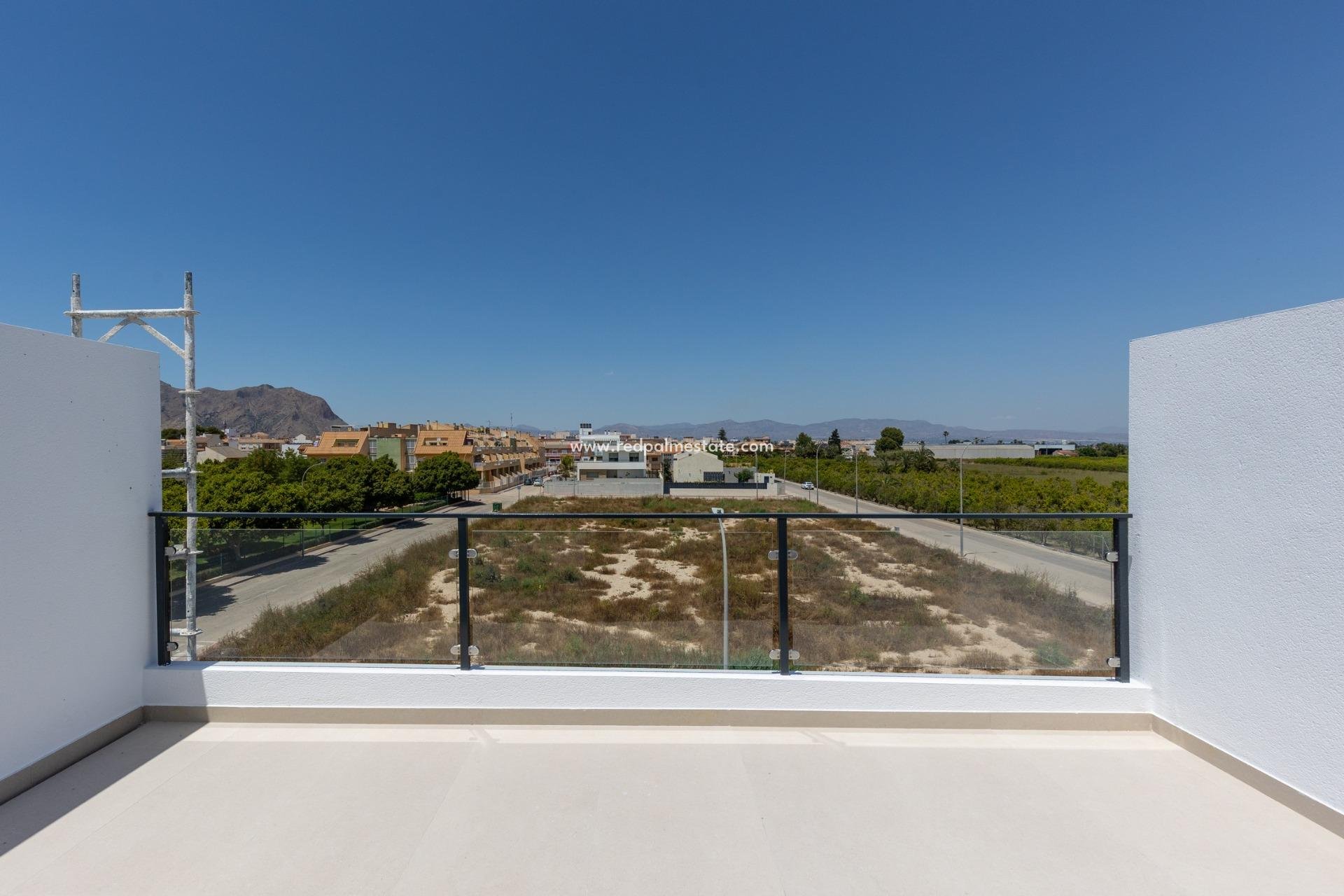 Nybyggnation - Villa -
Rafal - pueblo