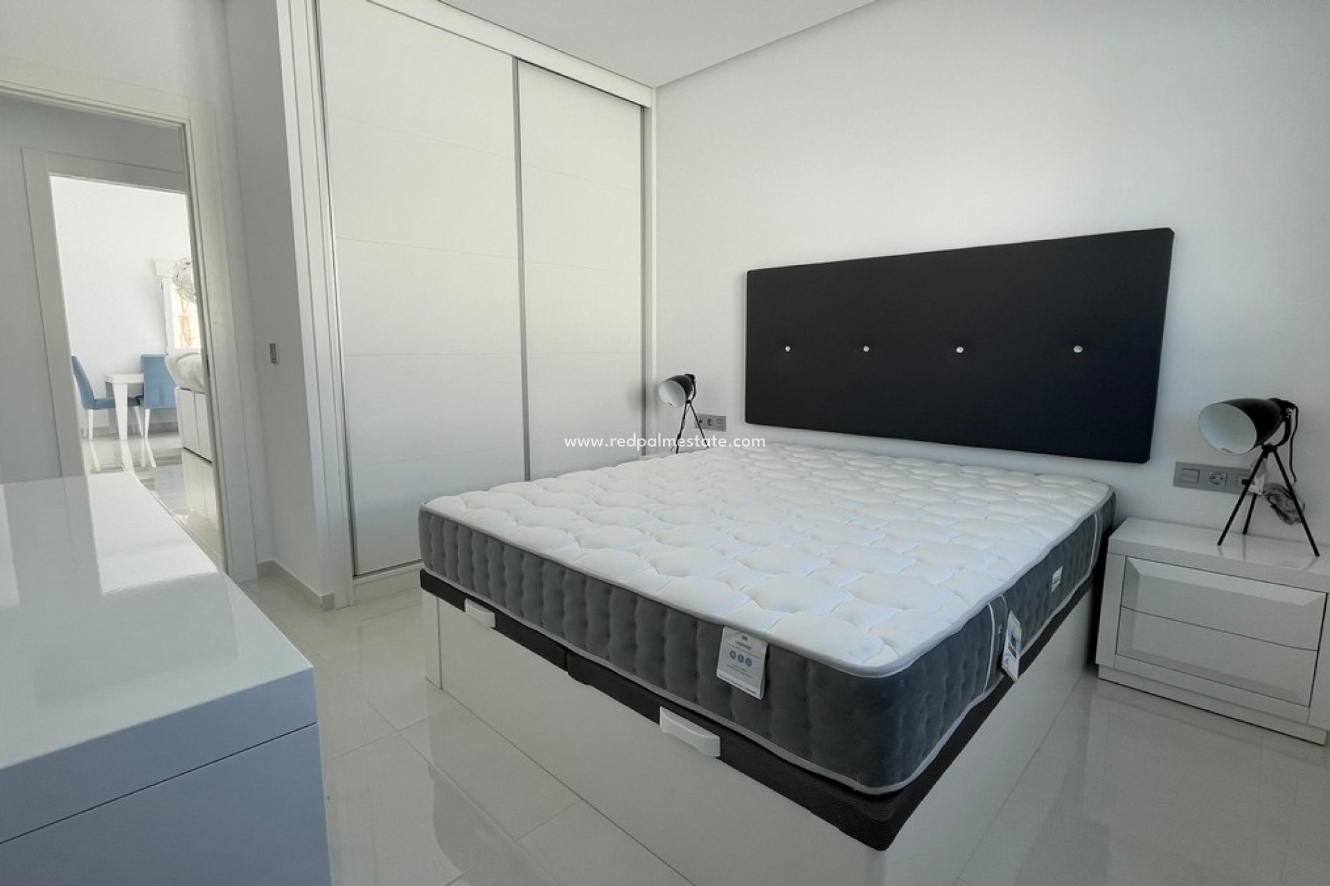 Nybyggnation - Villa -
Rafal