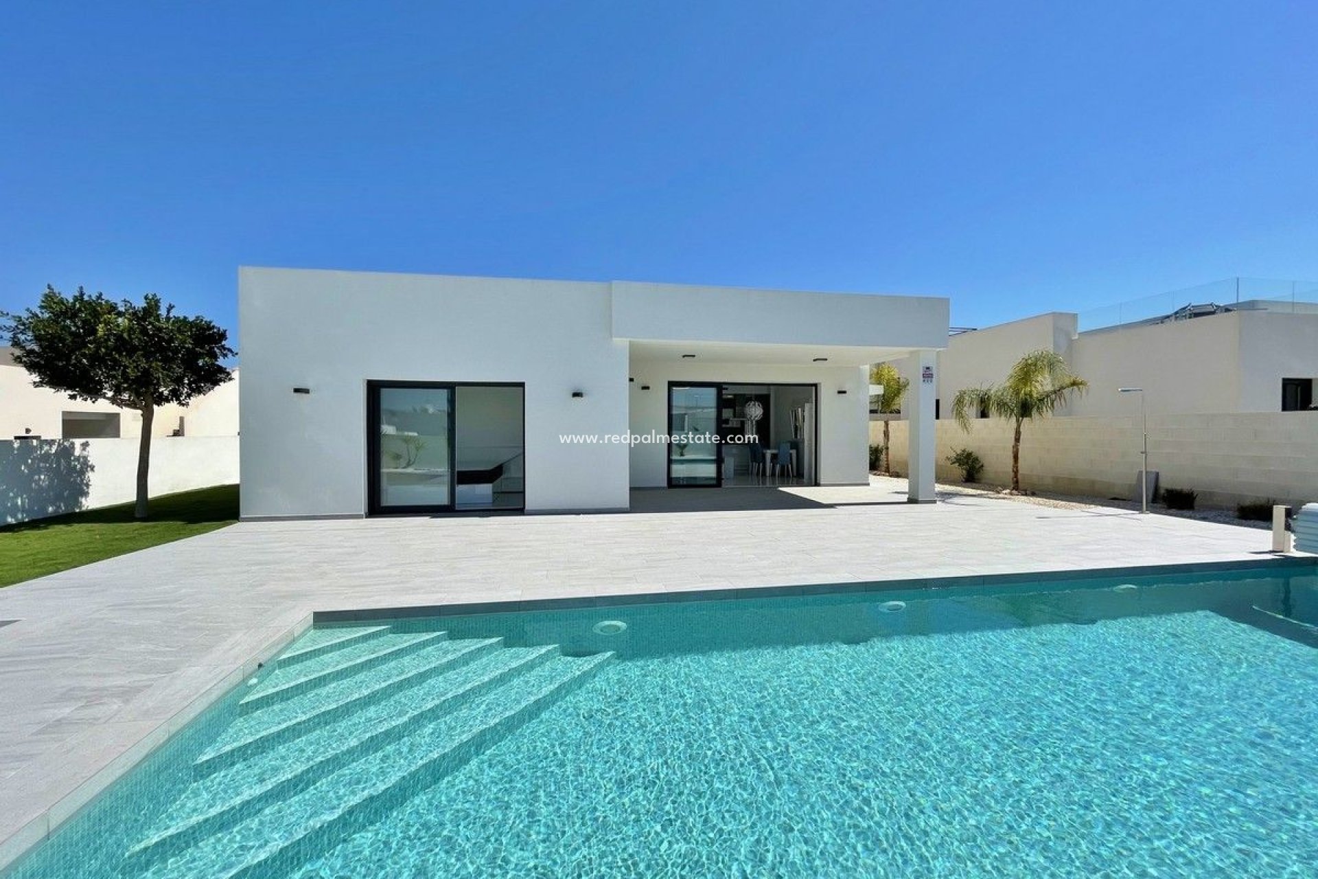 Nybyggnation - Villa -
Rafal