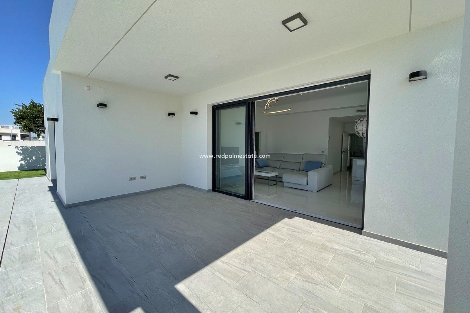 Nybyggnation - Villa -
Rafal