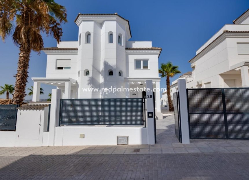 Nybyggnation - Villa -
San Fulgencio - El Oasis