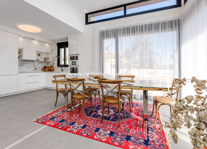 Nybyggnation - Villa -
Torrevieja - La Mata